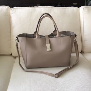 Flora and Co handbag